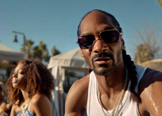 Snoop Dogg ft. October London - Must Be Summer (AI Video)