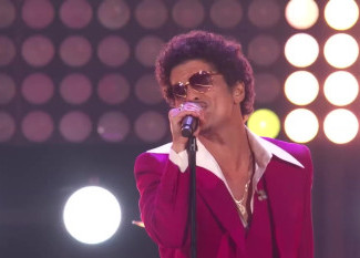 Bruno Mars, Anderson .Paak, Silk Sonic - Love's Train (Request)
