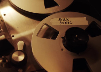 Silk Sonic - Leave Door Open x Lovers Friends (SpydaTEK Edit) - DVE