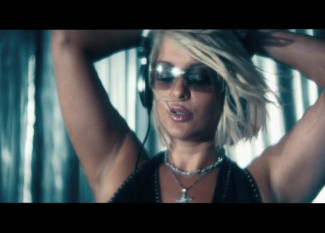 Bebe Rexha and Faithless - New Religion 