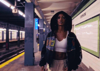 Tiara Thomas - Distractions