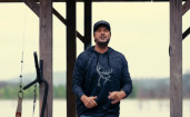 Luke Bryan - Fish Hunt Golf Drink 