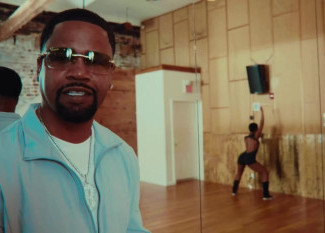 Juvenile - Shake Ya Booty Muscles 