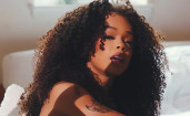 Honey Bxby - Broken Mirrors 