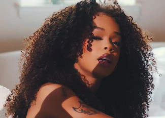 Honey Bxby - Broken Mirrors 