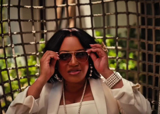 Cheryl 'Salt' James & Erica Campbell - Overcomers