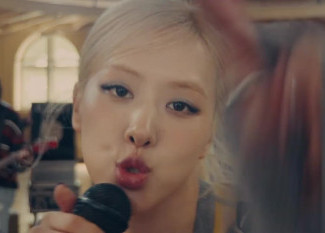 ROSÉ - New Trick 