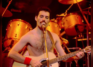 Queen - Crazy Little Thing Called Love '75  (MikeyB Intro Outro)