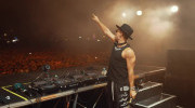 Timmy Trumpet, Alle Farben ft. ALEXX - Chase the Feeling 