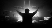 Afrojack and bradeazy - To the Front 